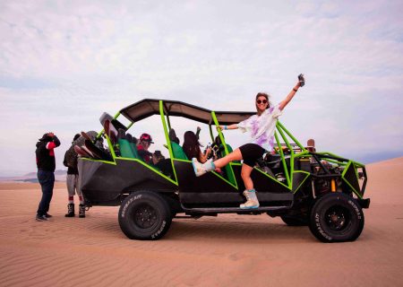 Huacachina buggy