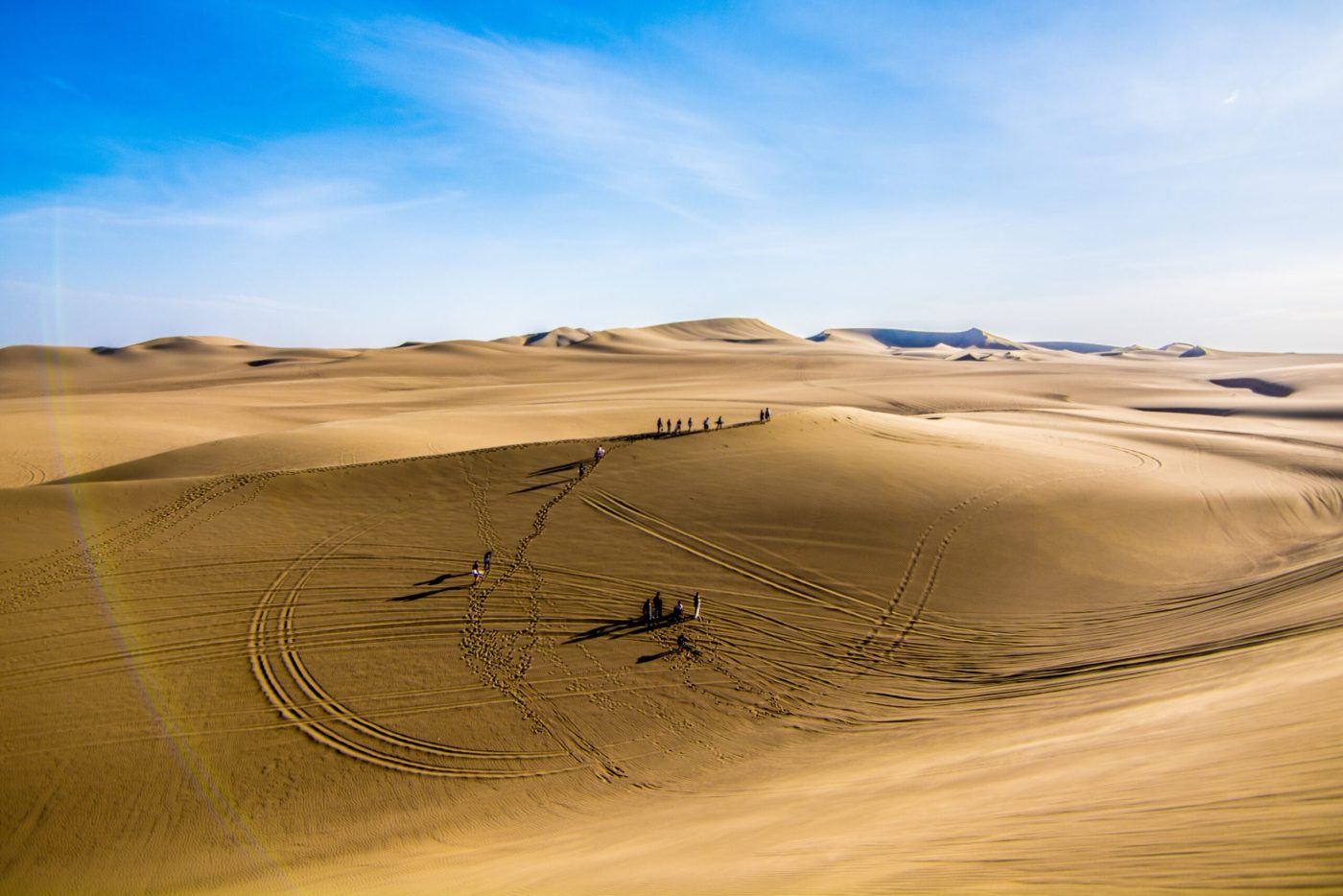 Huacachina Sandboarding